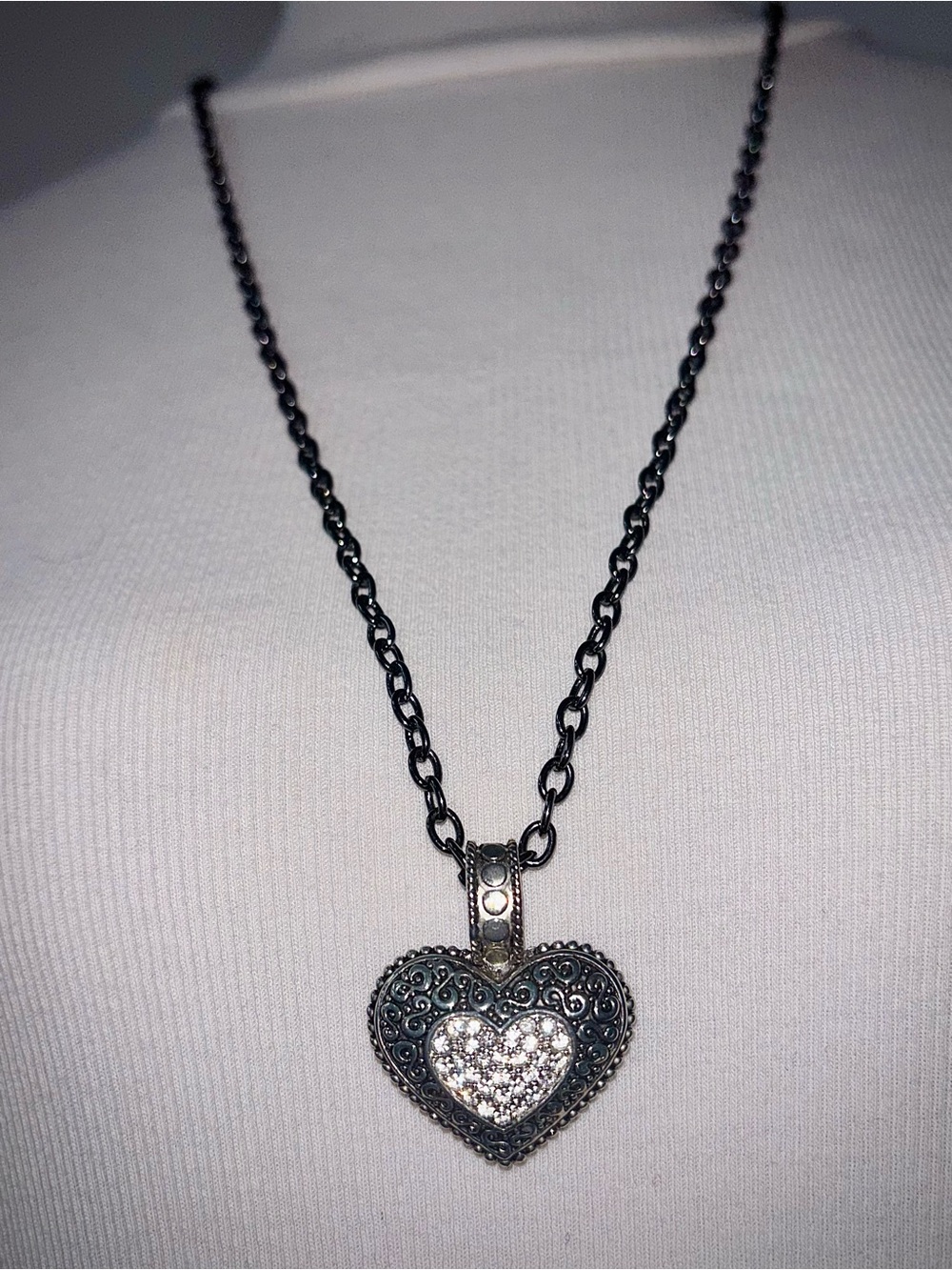 Lia Sophia Gunmetal Crystal Heart Pendant Necklace Filigree Statement Jewelry - Picture 6 of 9